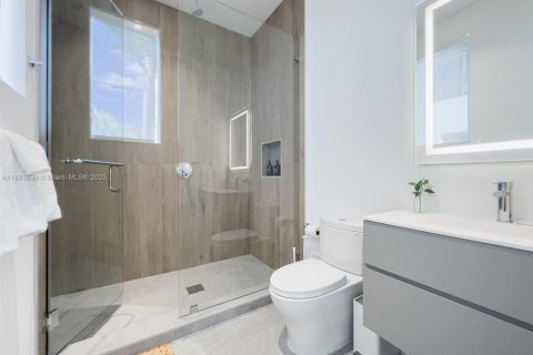 Touwnhouse à louer à Miami, Floride: 4 chambres, 256.13 m2 № 1945684 - photo 25