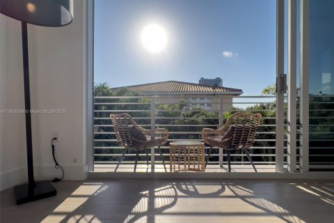 Touwnhouse à louer à Miami, Floride: 4 chambres, 256.13 m2 № 1945684 - photo 17