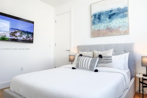 Touwnhouse à louer à Miami, Floride: 4 chambres, 256.13 m2 № 1945684 - photo 27