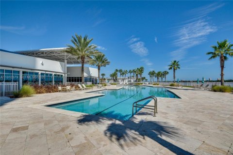 Condominio en alquiler en South Daytona, Florida, 3 dormitorios, 193.14 m2 № 2055755 - foto 29