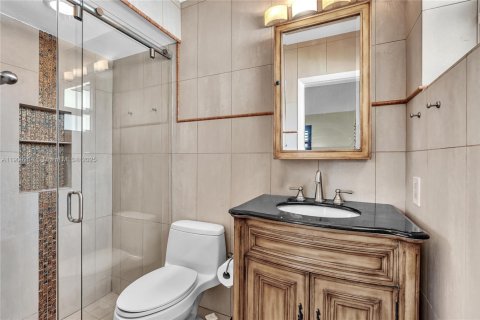 Villa ou maison à louer à Hollywood, Floride: 4 chambres, 159.51 m2 № 1965537 - photo 20