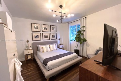 Casa en alquiler en Miami, Florida, 1 dormitorio, 51.1 m2 № 2009259 - foto 4