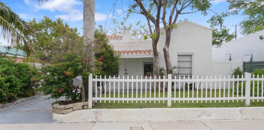 Casa en West Palm Beach, Florida 3 dormitorios, 123.93 m2 № 2175336