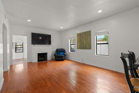 Casa en venta en West Palm Beach, Florida, 3 dormitorios, 123.93 m2 № 2175336 - foto 7