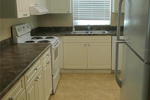 Copropriété à louer à Orlando, Floride: 2 chambres, 84.08 m2 № 2418981 - photo 4