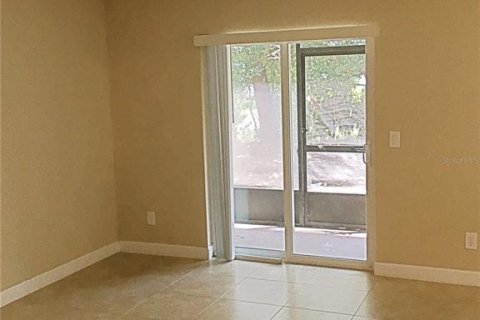 Copropriété à louer à Orlando, Floride: 2 chambres, 84.08 m2 № 2418981 - photo 2