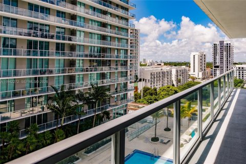 Condominio en alquiler en Miami, Florida, 2 dormitorios, 102.84 m2 № 1999807 - foto 18