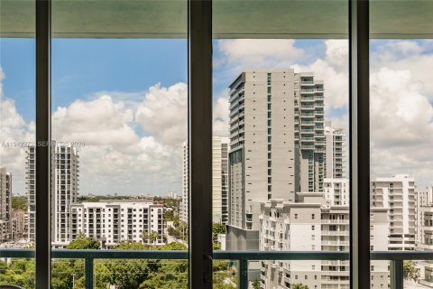 Condominio en alquiler en Miami, Florida, 2 dormitorios, 102.84 m2 № 1999807 - foto 8