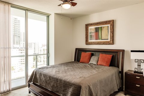 Condominio en alquiler en Miami, Florida, 2 dormitorios, 102.84 m2 № 1999807 - foto 20
