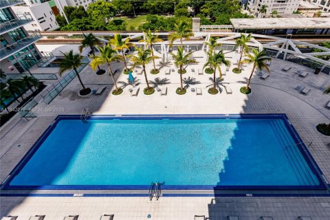 Condominio en alquiler en Miami, Florida, 2 dormitorios, 102.84 m2 № 1999807 - foto 19