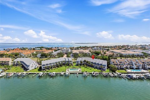 Condo in Tierra Verde, Florida, 3 bedrooms  № 2386120 - photo 4