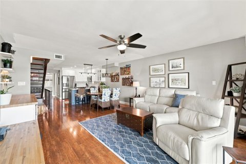 Condo in Tierra Verde, Florida, 3 bedrooms  № 2386120 - photo 10