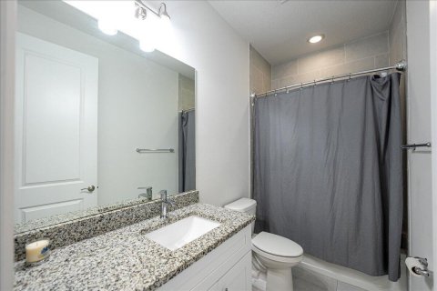 House in Port St. Lucie, Florida 4 bedrooms, 189.15 sq.m. № 2249778 - photo 27