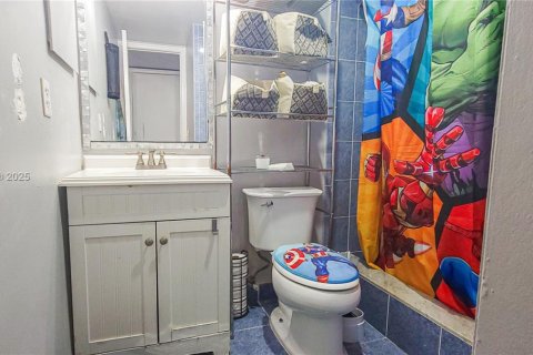 Copropriété à vendre à Lauderhill, Floride: 2 chambres, 144.93 m2 № 1934819 - photo 13