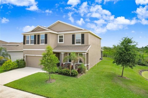 Villa ou maison à Wesley Chapel, Floride 4 chambres, 256.04 m2 № 2132986