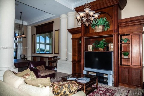 Condo in Sunny Isles Beach, Florida, 3 bedrooms  № 1818677 - photo 8