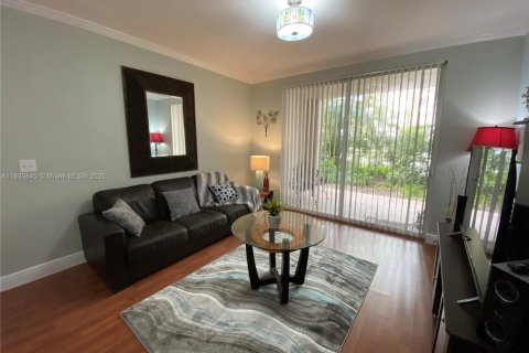 Condo in Sunny Isles Beach, Florida, 3 bedrooms  № 1818677 - photo 25