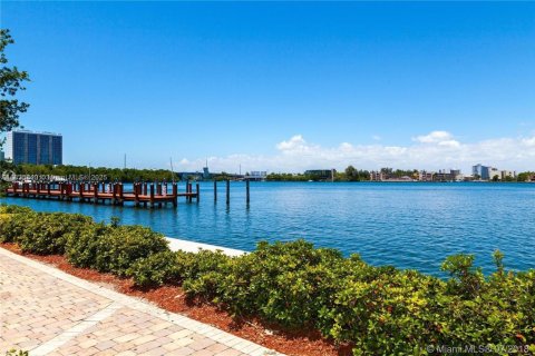 Condo in Sunny Isles Beach, Florida, 3 bedrooms  № 1818677 - photo 7
