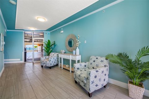 Condominio en venta en North Redington Beach, Florida, 2 dormitorios, 124.49 m2 № 2207548 - foto 3