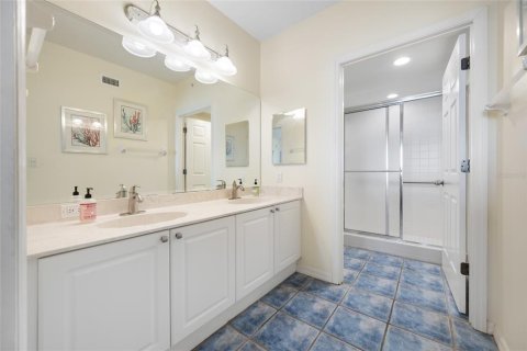Condominio en venta en North Redington Beach, Florida, 2 dormitorios, 124.49 m2 № 2207548 - foto 16