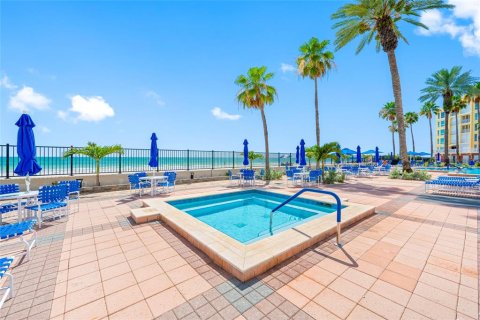 Condominio en venta en North Redington Beach, Florida, 2 dormitorios, 124.49 m2 № 2207548 - foto 24