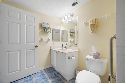 Condominio en venta en North Redington Beach, Florida, 2 dormitorios, 124.49 m2 № 2207548 - foto 18
