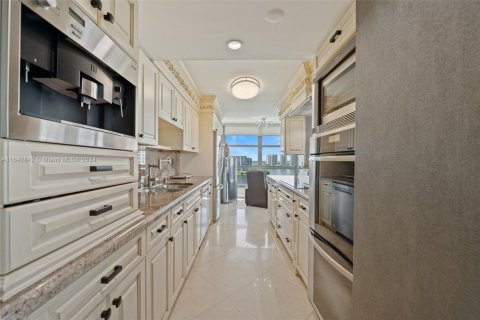 Condominio en venta en Aventura, Florida, 3 dormitorios, 159.23 m2 № 1962281 - foto 19