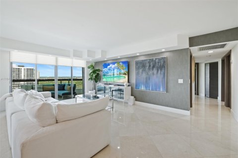 Condominio en venta en Aventura, Florida, 3 dormitorios, 159.23 m2 № 1962281 - foto 17