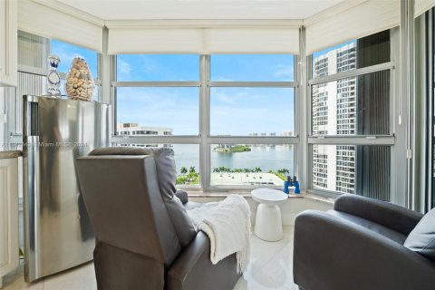 Condominio en venta en Aventura, Florida, 3 dormitorios, 159.23 m2 № 1962281 - foto 14