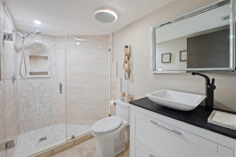 Condominio en venta en Aventura, Florida, 3 dormitorios, 159.23 m2 № 1962281 - foto 4