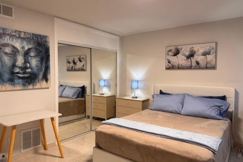 Condo in Clearwater, Florida, 1 bedroom  № 1808293 - photo 8