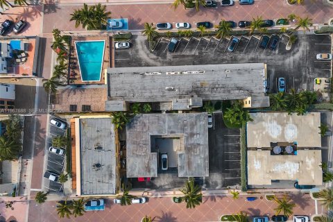 Condominio en venta en Hollywood, Florida, 24.34 m2 № 2029732 - foto 26