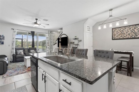Touwnhouse à vendre à Odessa, Floride: 3 chambres, 155.43 m2 № 2416329 - photo 8