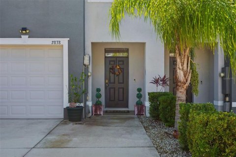 Touwnhouse à vendre à Odessa, Floride: 3 chambres, 155.43 m2 № 2416329 - photo 3