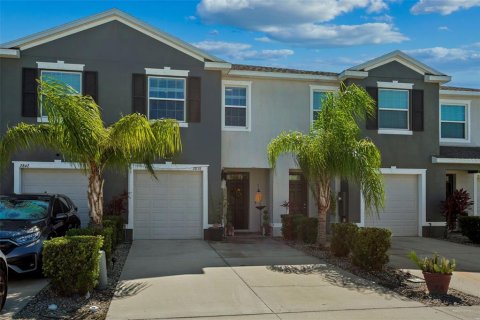 Touwnhouse à vendre à Odessa, Floride: 3 chambres, 155.43 m2 № 2416329 - photo 2