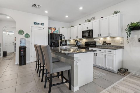Touwnhouse à vendre à Odessa, Floride: 3 chambres, 155.43 m2 № 2416329 - photo 6