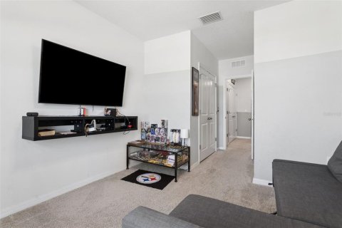 Touwnhouse à vendre à Odessa, Floride: 3 chambres, 155.43 m2 № 2416329 - photo 13