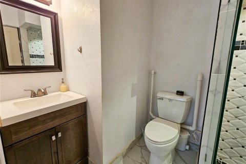 Casa en venta en Winter Springs, Florida, 4 dormitorios, 124.86 m2 № 2267027 - foto 30