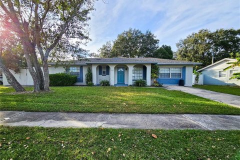 Casa en Winter Springs, Florida 4 dormitorios, 124.86 m2 № 2267027