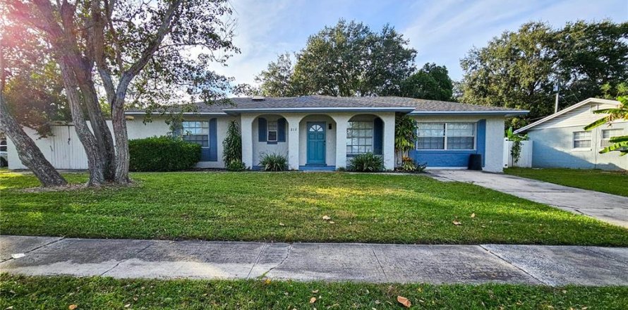 Casa en Winter Springs, Florida 4 dormitorios, 124.86 m2 № 2267027