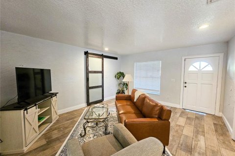 Casa en venta en Winter Springs, Florida, 4 dormitorios, 124.86 m2 № 2267027 - foto 6