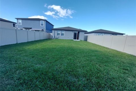 Villa ou maison à louer à Zephyrhills, Floride: 3 chambres, 137.77 m2 № 2107489 - photo 10