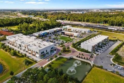 Immobilier commercial à vendre à Ocoee, Floride: 116.41 m2 № 2427325 - photo 4