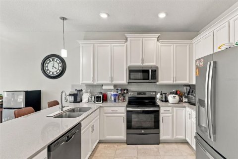 Touwnhouse à vendre à Kissimmee, Floride: 3 chambres, 166.95 m2 № 2415219 - photo 23