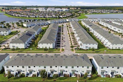 Touwnhouse à vendre à Kissimmee, Floride: 3 chambres, 166.95 m2 № 2415219 - photo 12