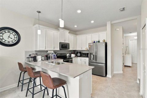 Touwnhouse à vendre à Kissimmee, Floride: 3 chambres, 166.95 m2 № 2415219 - photo 25