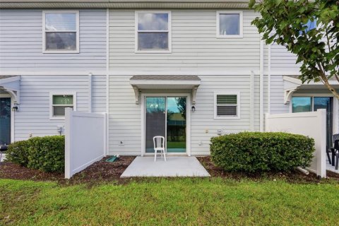 Touwnhouse à vendre à Kissimmee, Floride: 3 chambres, 166.95 m2 № 2415219 - photo 4