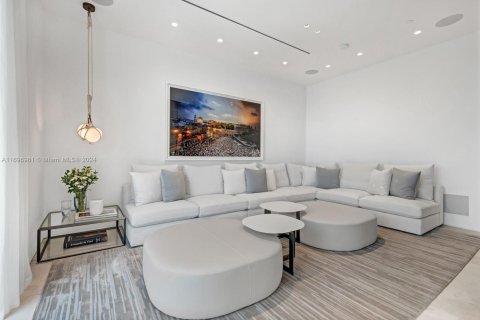 Copropriété à vendre à Miami Beach, Floride: 4 chambres, 528.15 m2 № 1935701 - photo 17