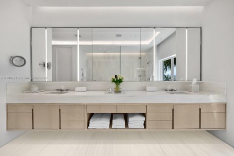 Copropriété à vendre à Miami Beach, Floride: 4 chambres, 528.15 m2 № 1935701 - photo 30