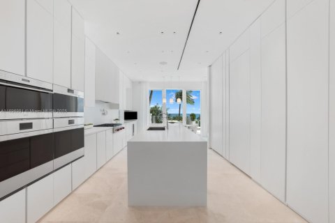 Copropriété à vendre à Miami Beach, Floride: 4 chambres, 528.15 m2 № 1935701 - photo 8